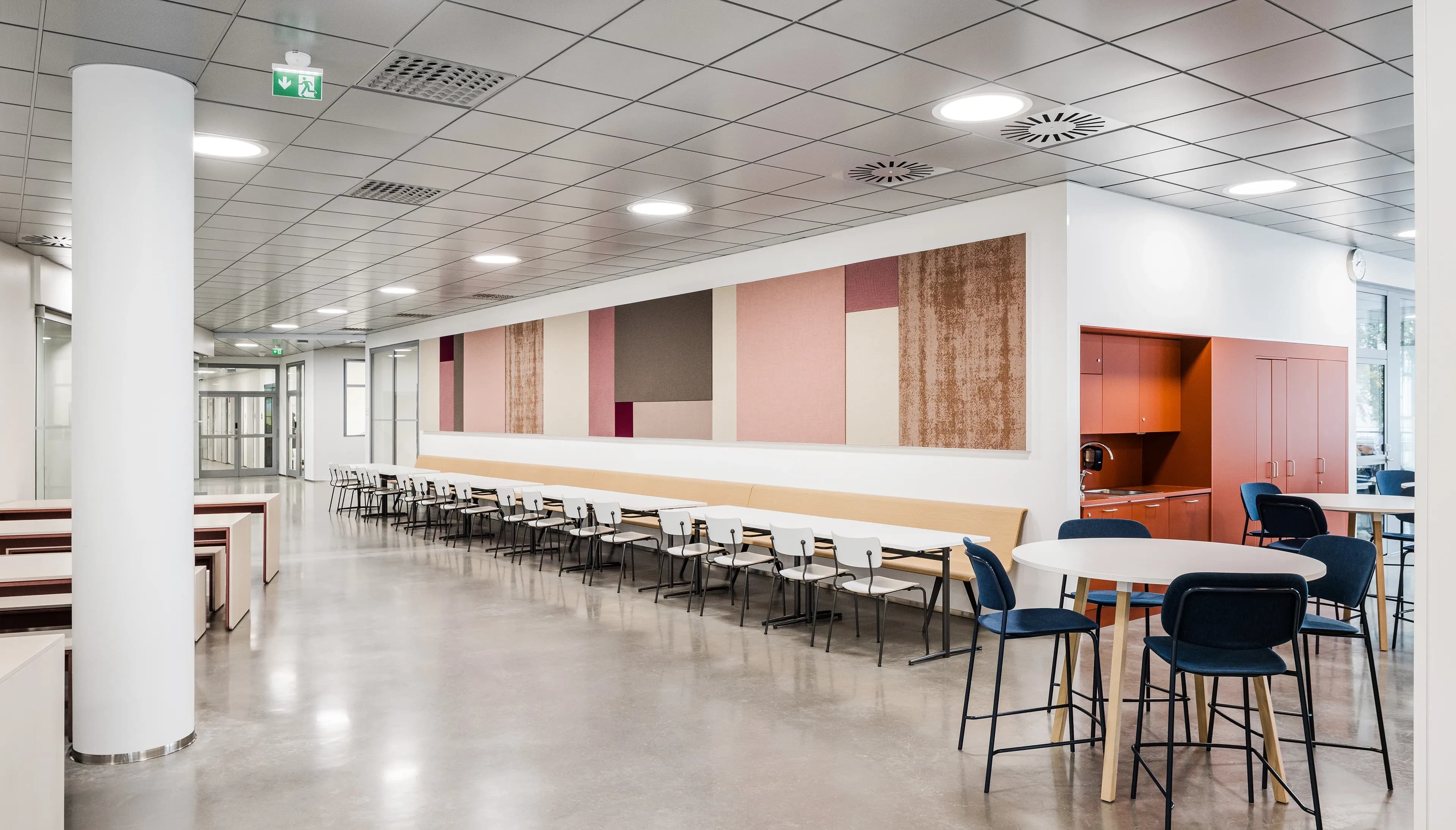 Café and lunch room at Helsinki Upper-Secondary School of Languages.