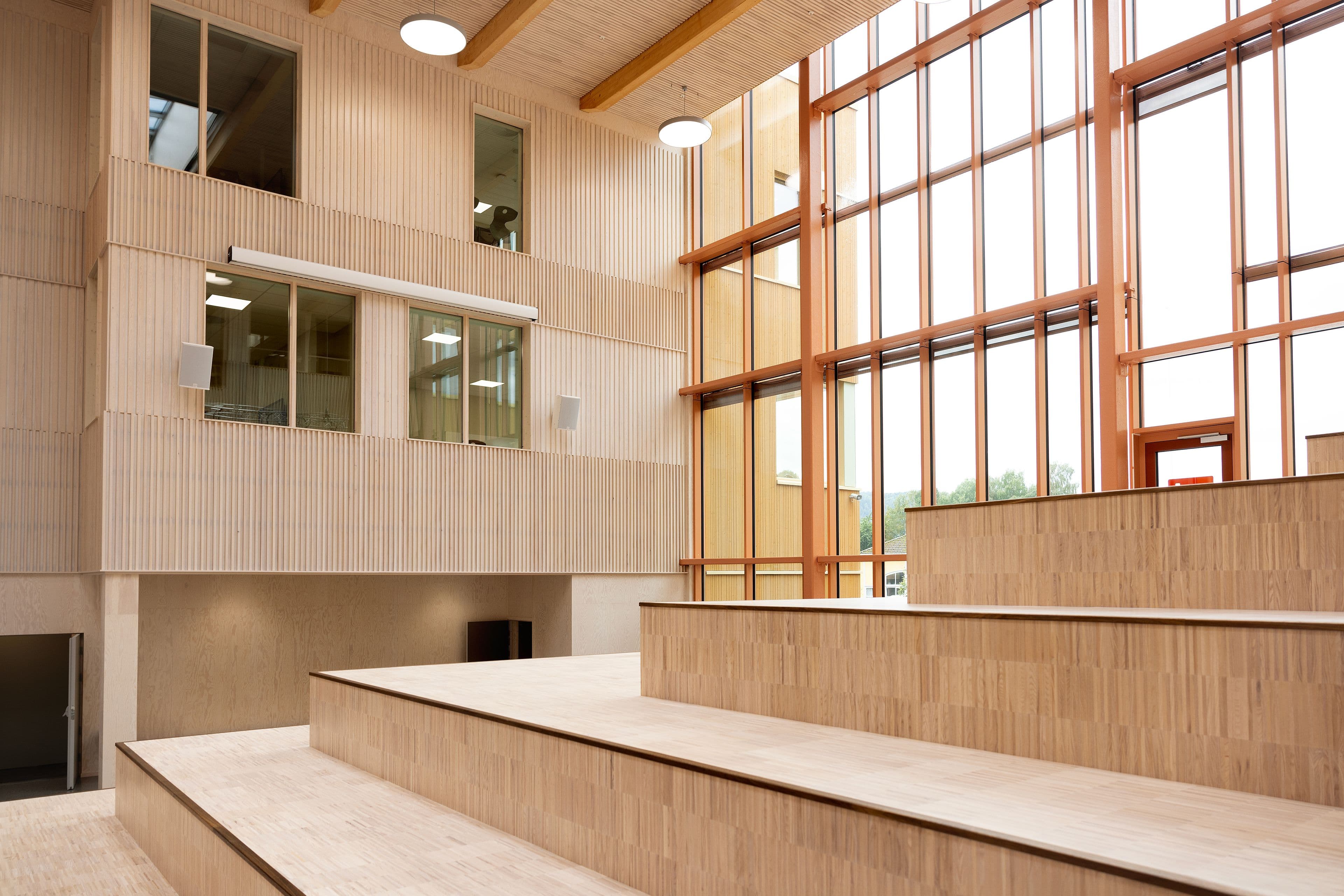 Image from the shared central hub at Klokkerjordet School in Sande.