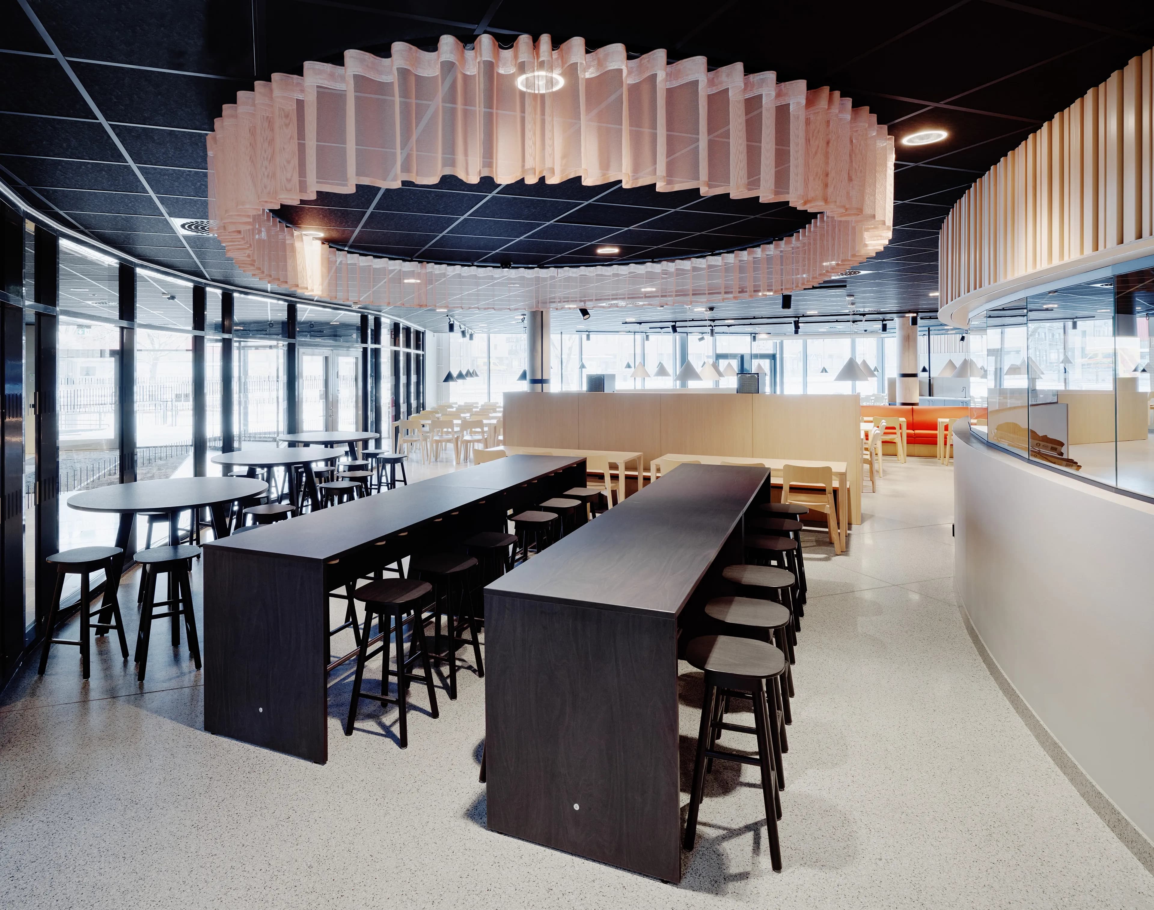 Image of the canteen at Lundby School in Gothenburg.