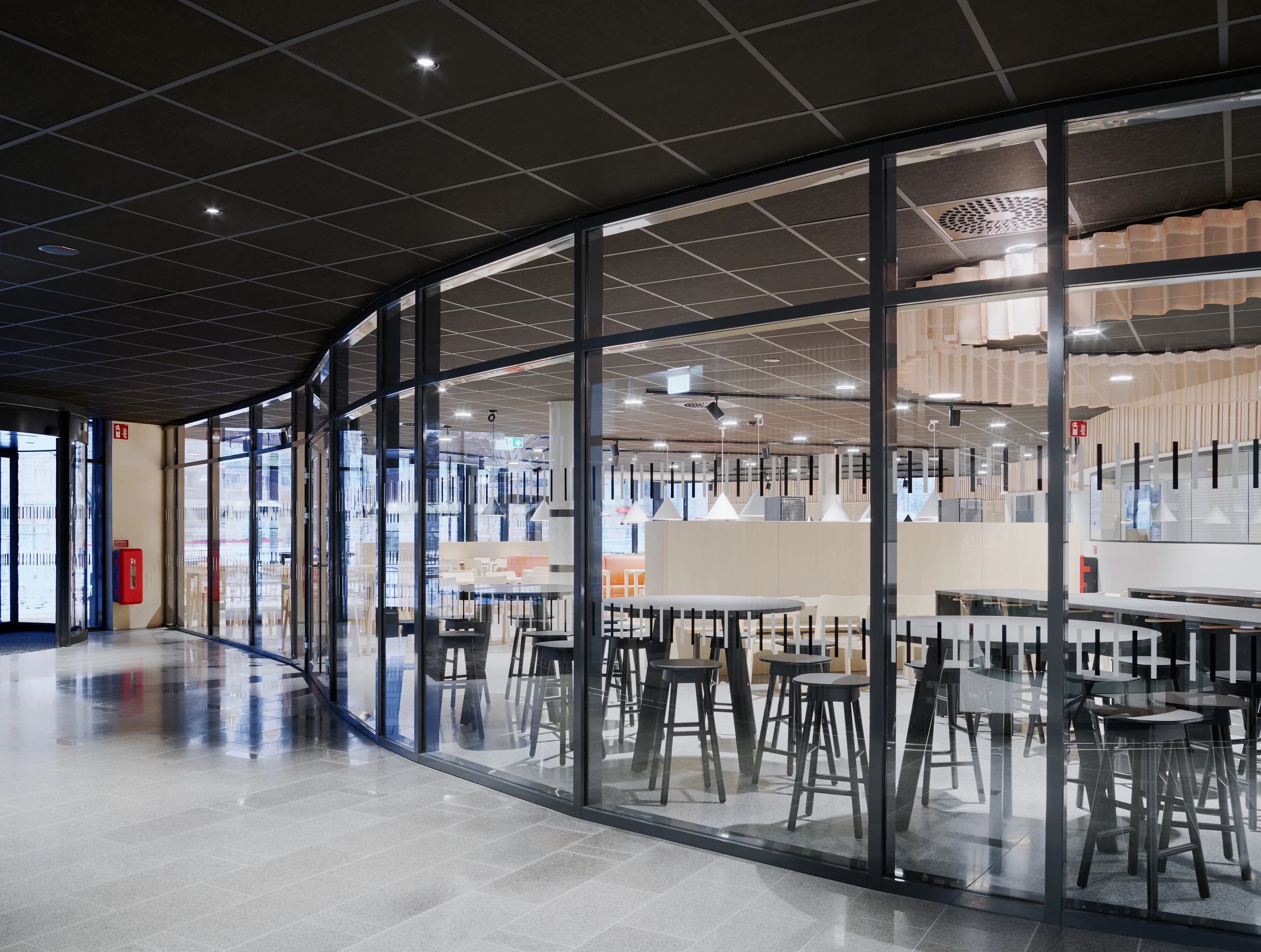 Image of the canteen at Lundby School in Gothenburg.