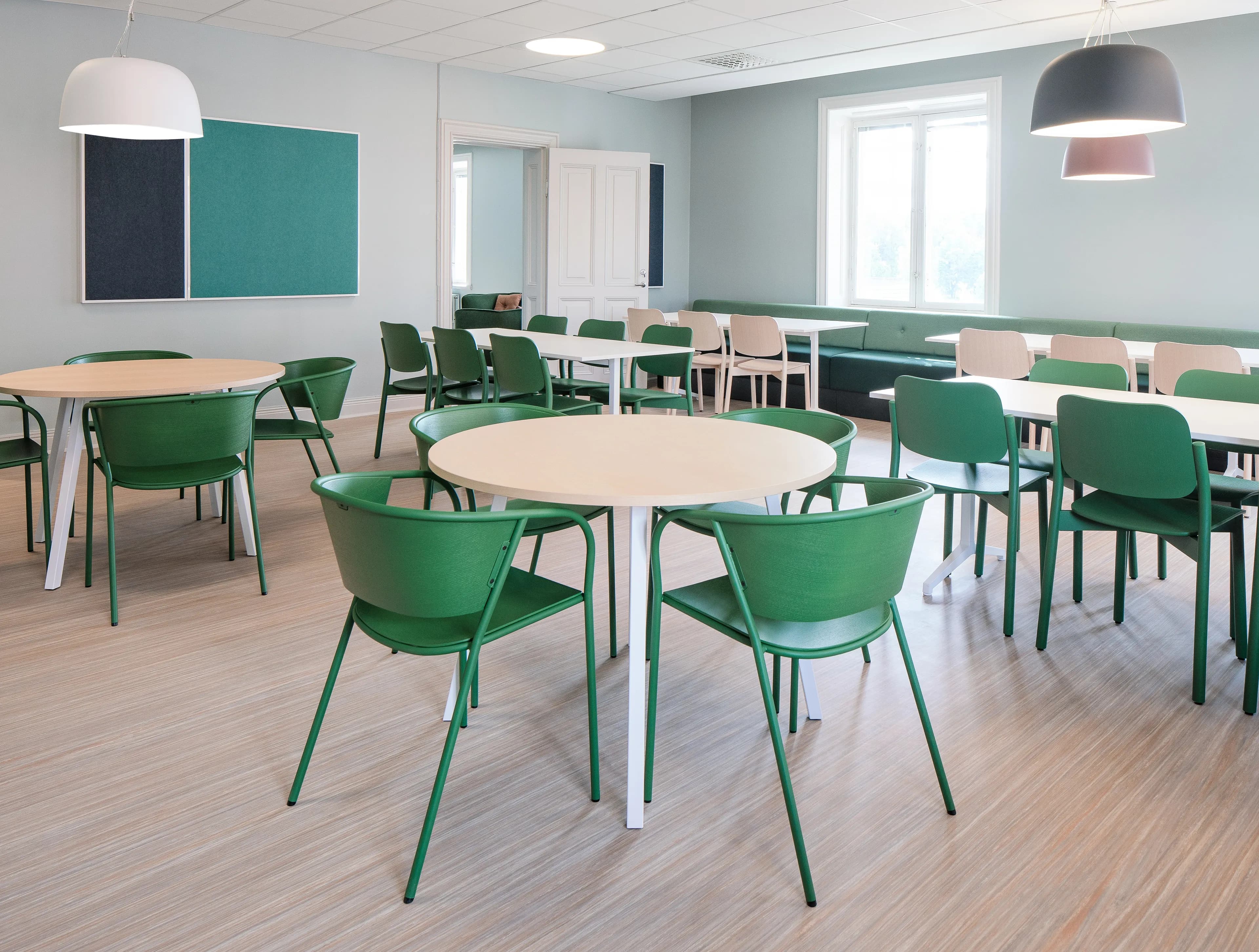 Image of the interior of Lundellska Upper Secondary School in Uppsala.